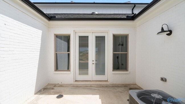 Building Photo - 335 Hay Rake Dr