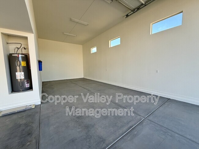 Building Photo - 40516 N 3rd Ave