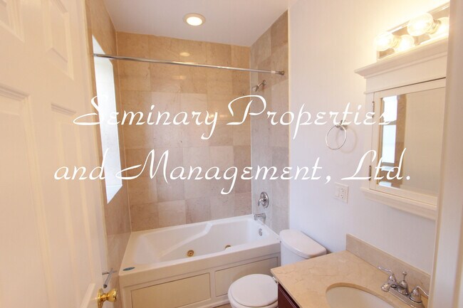 Interior Photo - 5653-59 N. Magnolia