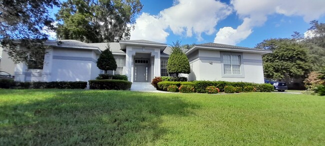 main front - 2182 Longleaf Cir