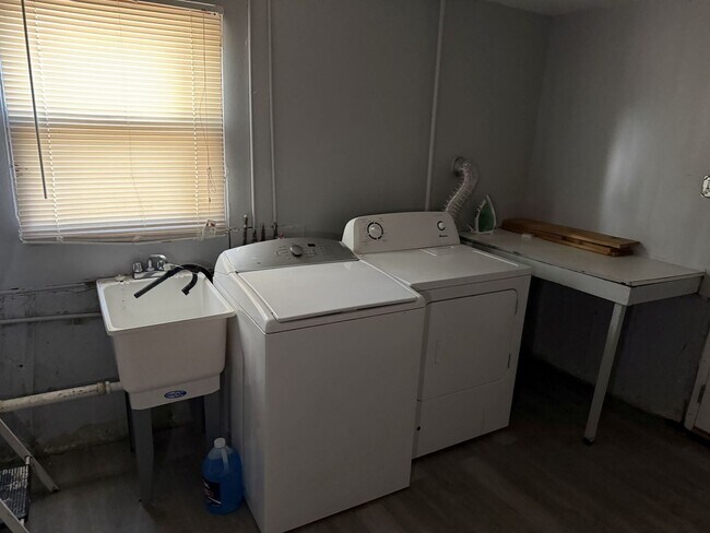 Building Photo - 18019 Ravisloe Terrace