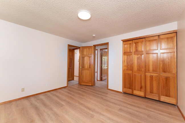 Building Photo - 12920 SE 157th Pl