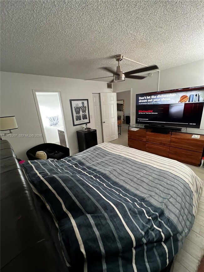 Building Photo - 7610 Stirling Rd