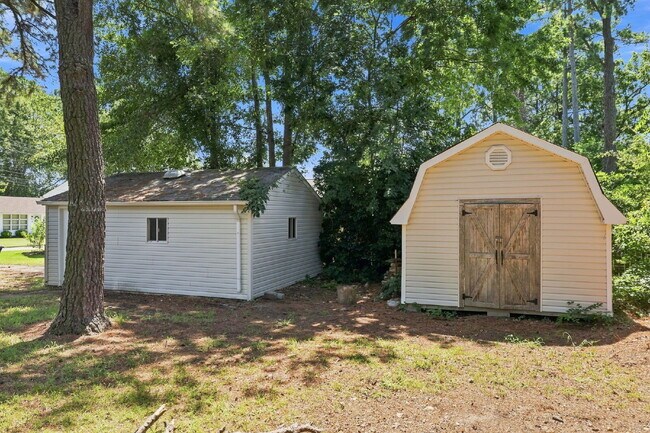 Building Photo - Updated Ranch with Garage, Fenced Yard & One-Level Living