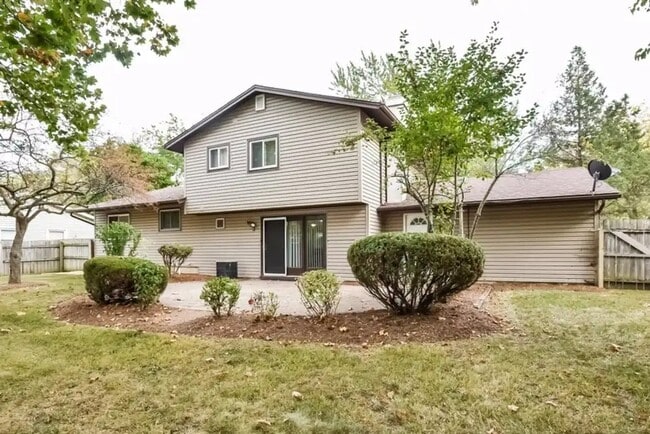 Building Photo - 406 Langford Dr