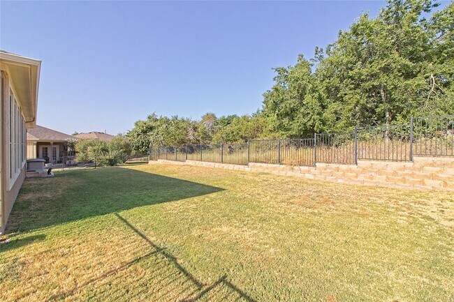 Building Photo - 411 Capote Peak Dr