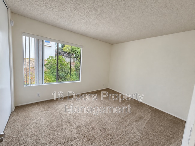 Building Photo - 4090 Rosenda Ct