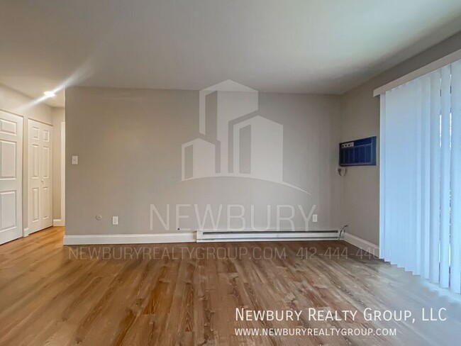 Building Photo - Welcome to Your New Home in the Westwood/O...