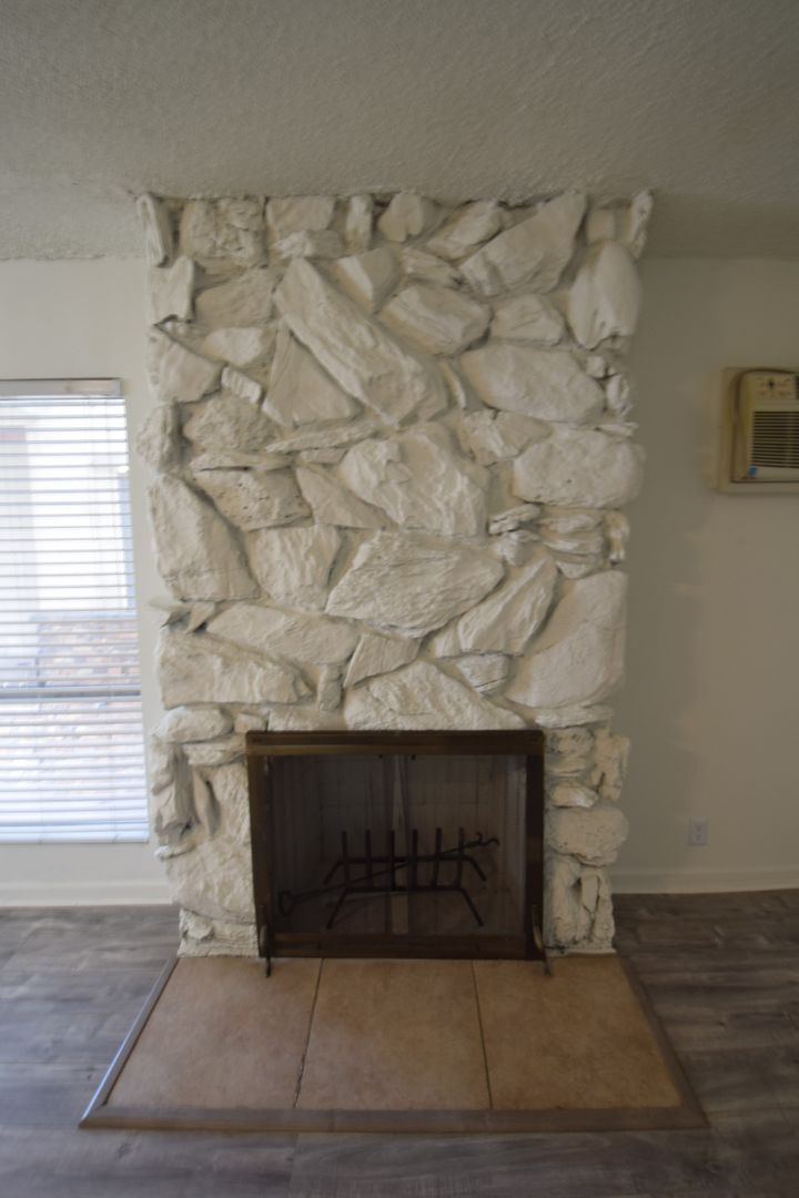 Building Photo - 10745 Hortense St