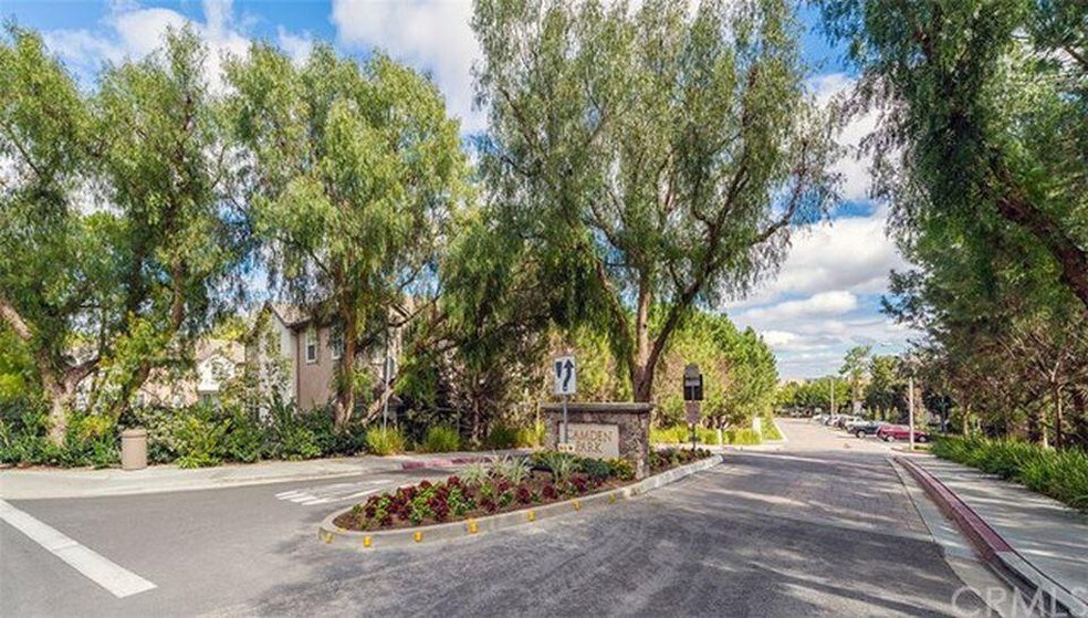 Community Main Entrance - 45 Tulare Dr