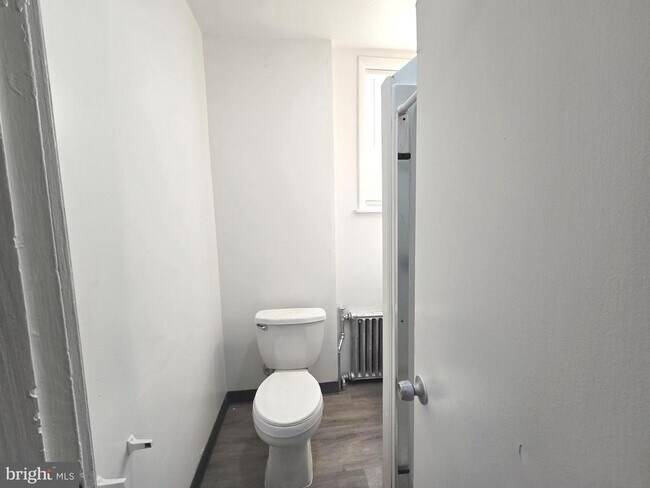 Building Photo - 5140 N Fairhill St