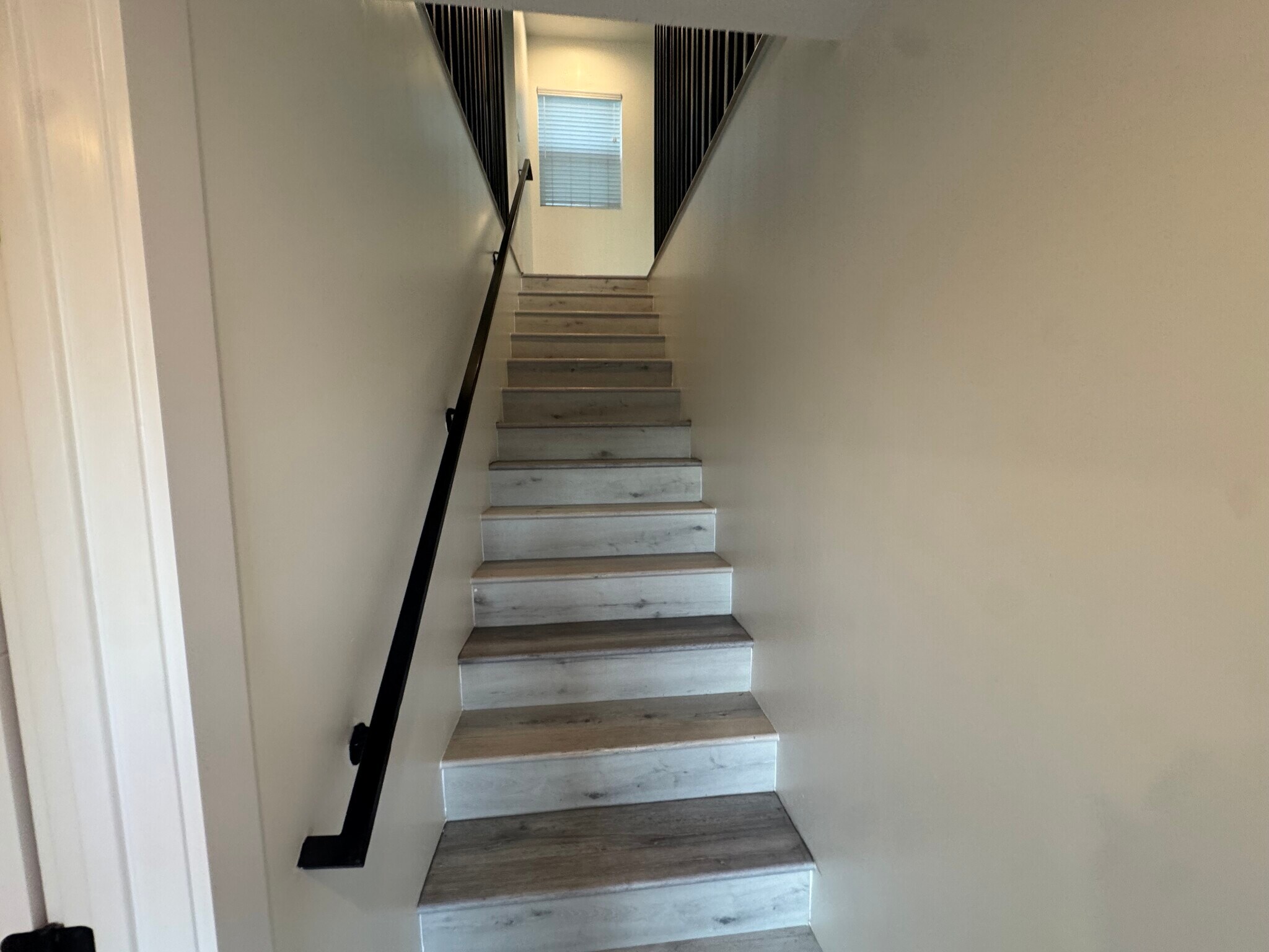 Building Photo - 5919 Dauphin Ave