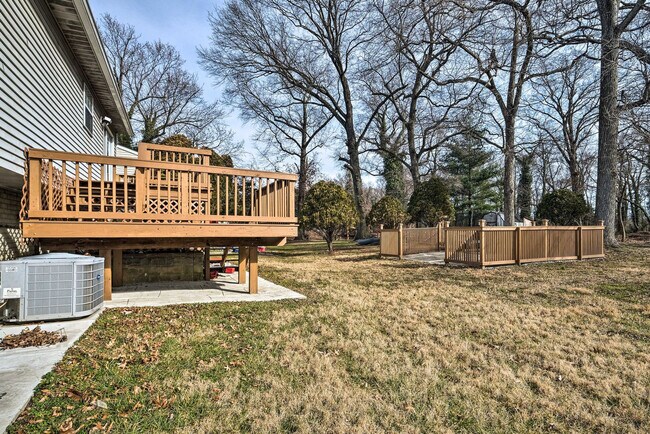 Building Photo - 5323 Taylor Rd