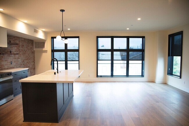 Building Photo - East Sacramento - New Construction 1 bedroom + office/ 1 bathroom