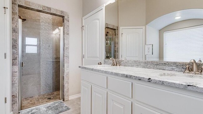 Building Photo - 3308 White Horse Dr