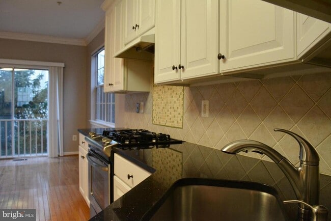 Building Photo - 6702 Tranquil Way
