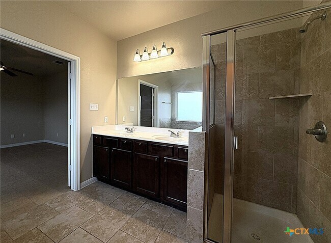 Building Photo - 3807 Flatrock Mountain Dr