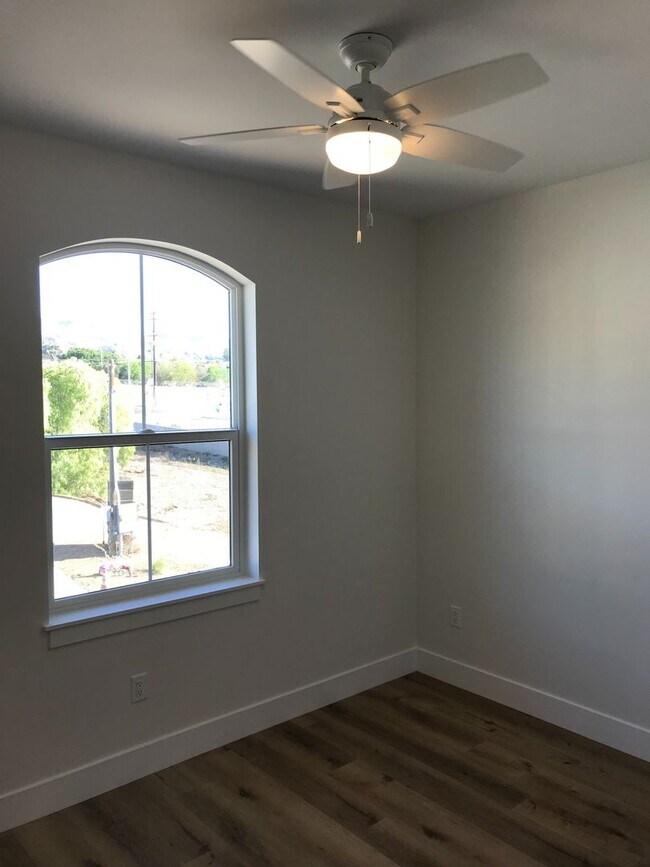 Building Photo - 3779 Jones Way