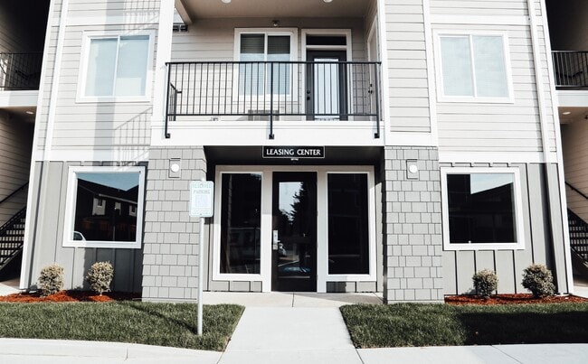 Building Photo - 4705 NE 66th Ave