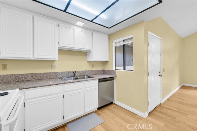Building Photo - 771 Racquet Club Dr