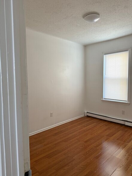 Building Photo - 149 2nd Ave