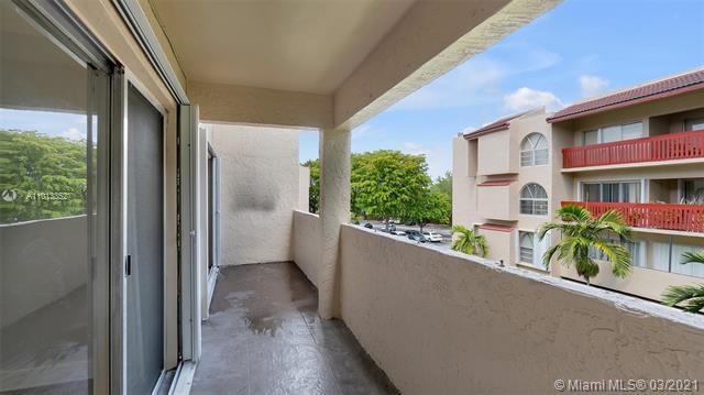 Building Photo - 10661 SW 108th Ave