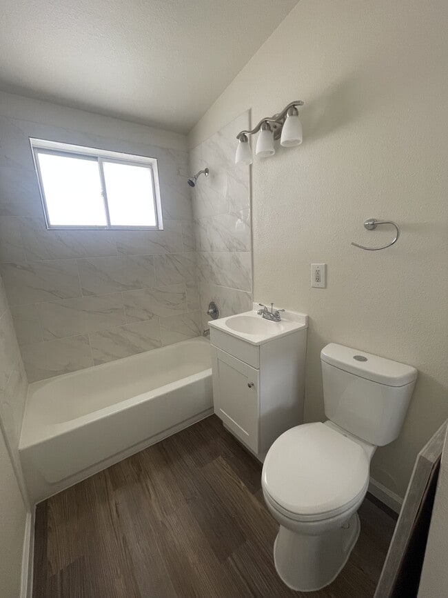 Building Photo - 4449 Finch Way