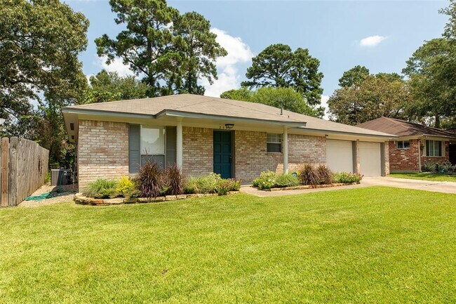 Primary Photo - 2555 Halstead Dr