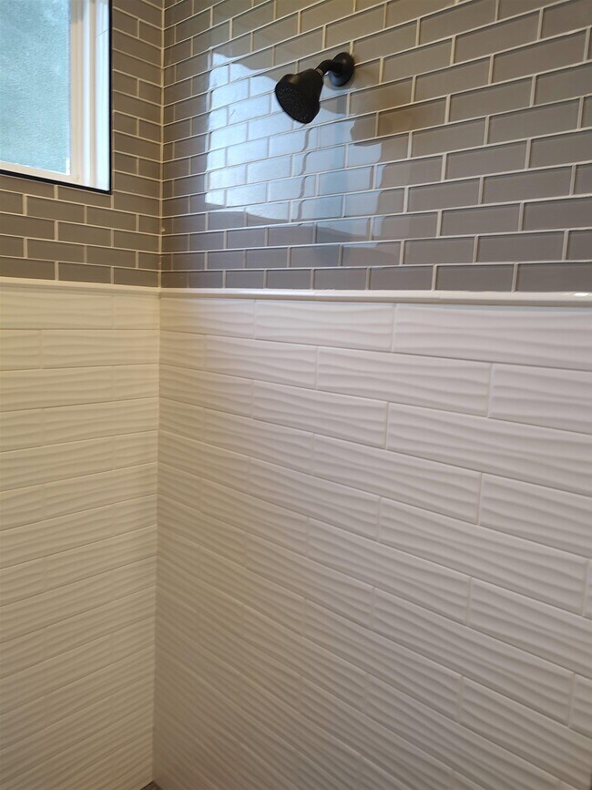 Building Photo - 4028 Poets Trl