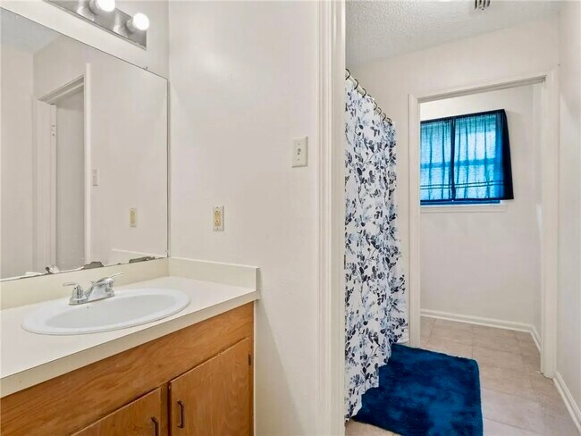 Building Photo - 510 Curtis St