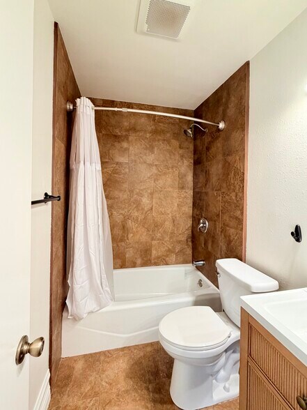 Upstairs bathroom - 310 20th St