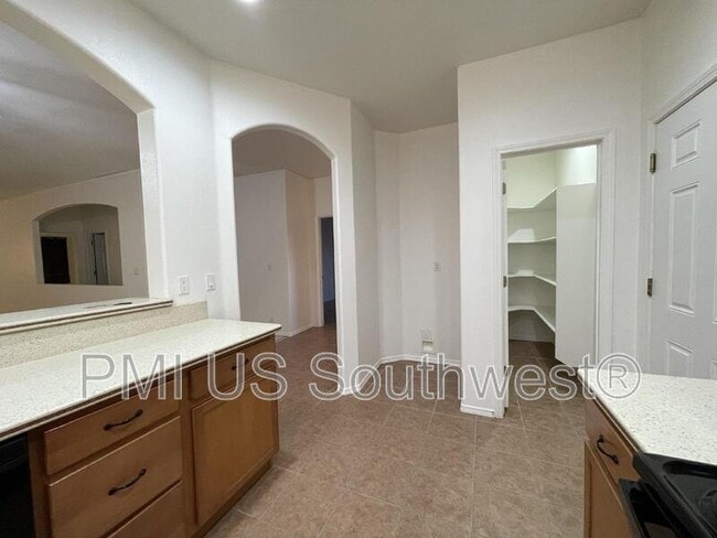 Building Photo - 4433 Via Rialto Ln