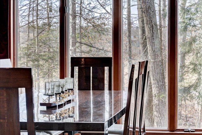 Building Photo - 441 Burlingham Rd