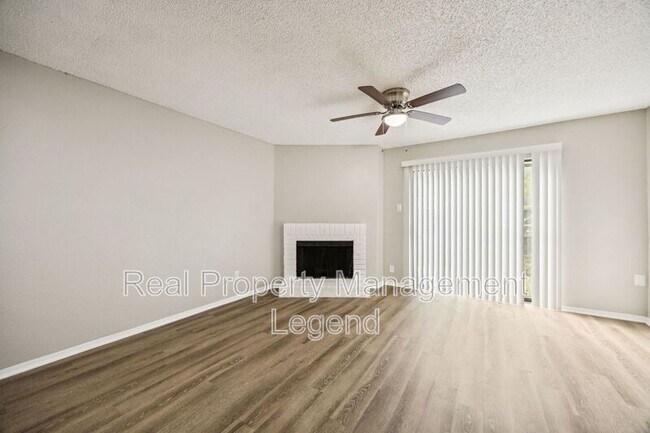 Building Photo - 8109 Silver Creek Rd