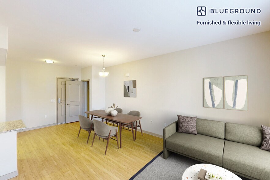 Building Photo - 205 N San Dimas Canyon Rd