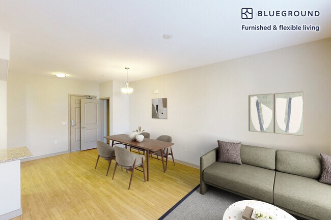 Building Photo - 205 N San Dimas Canyon Rd