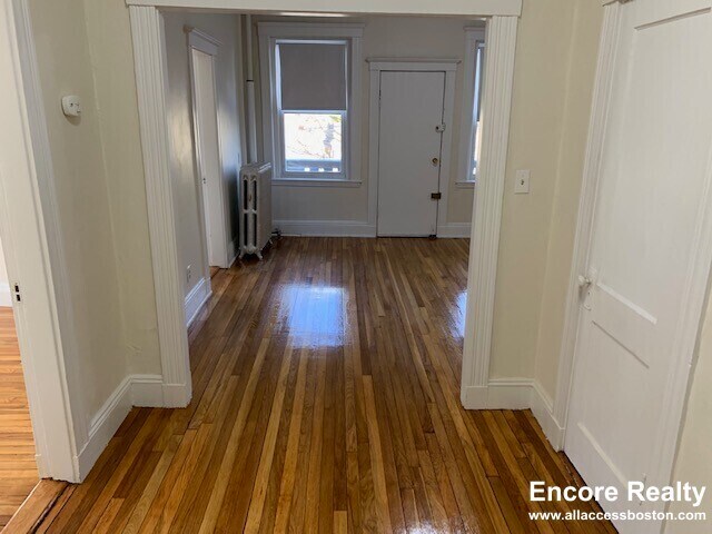 Building Photo - 9A Egremont Rd