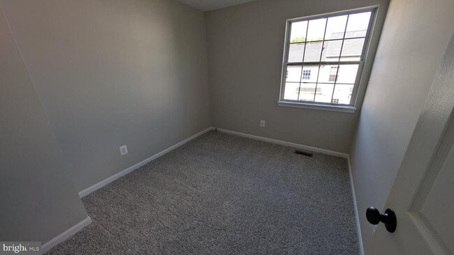 Building Photo - 16303 Taconic Cir