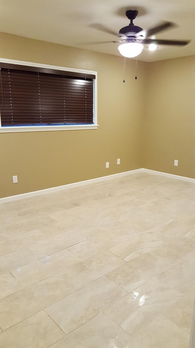 Building Photo - 705 Alabama St