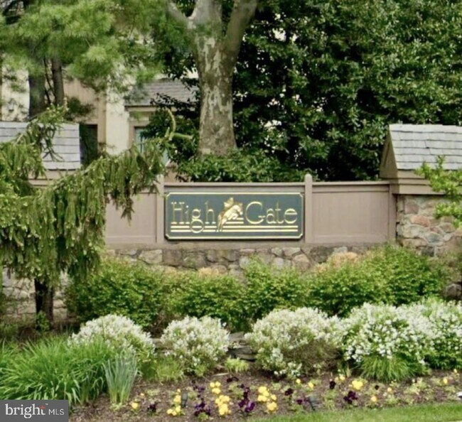 Building Photo - 74 Highgate Ln