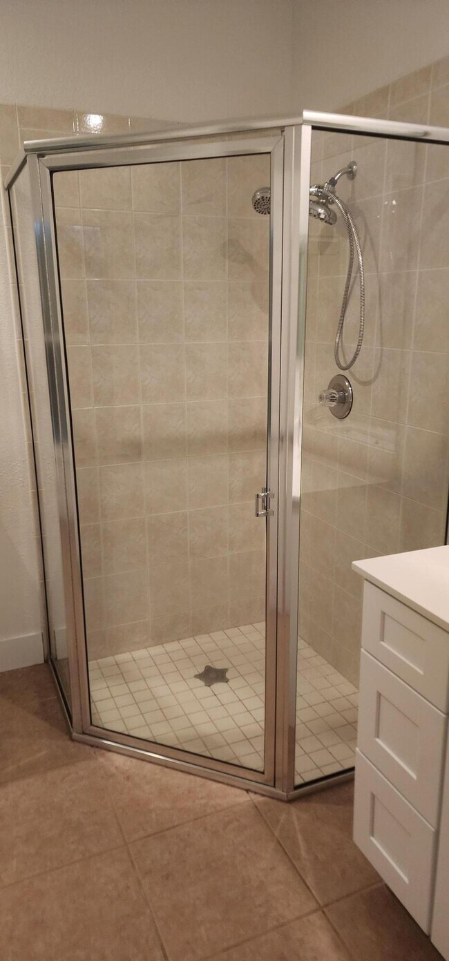 Building Photo - 1826 E Sanderling Ln