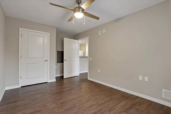 Building Photo - 211 West St