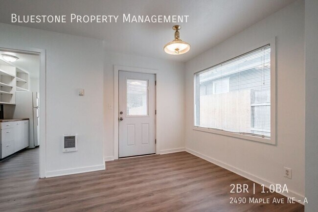 Building Photo - 2490 Maple Ave NE