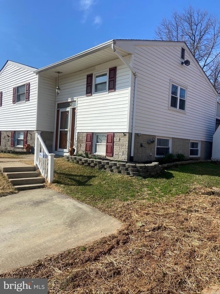 Building Photo - 5104 McFaul Rd