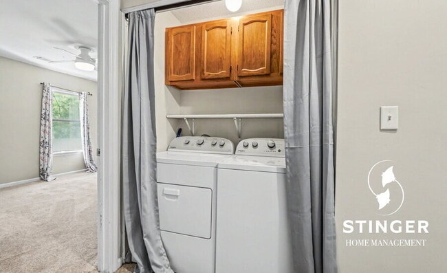 Building Photo - 20 Battery Ln