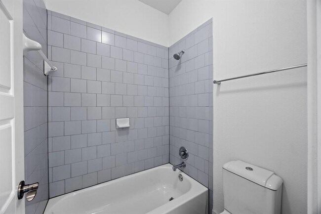 Building Photo - 2222 Simond Ave