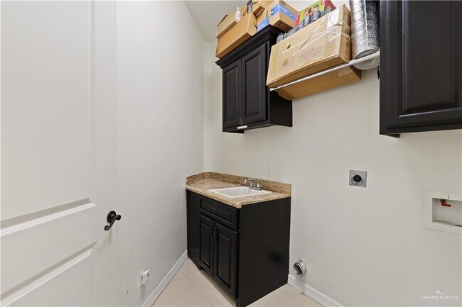 Building Photo - 2304 Penrose Ave