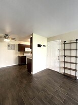 Building Photo - 1265 Kendall Dr