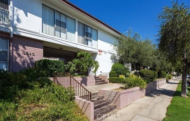 Building Photo - 13050 Dronfield Ave