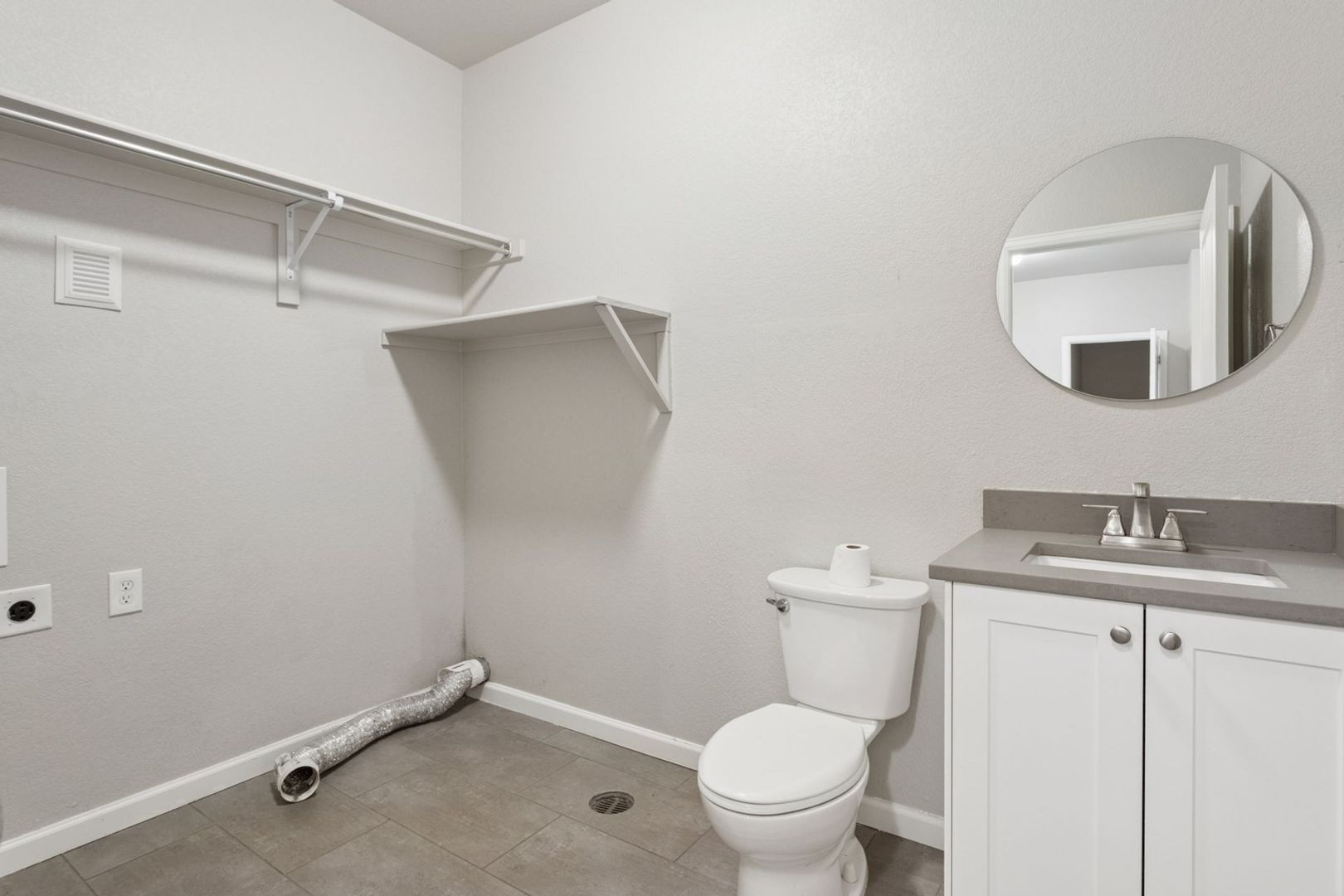 Building Photo - 2346 Horse Shoe Cir
